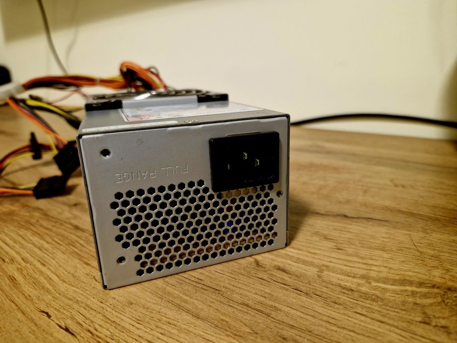 FSP 450W TFX (24Pin+1х8Pin GPU+1х8Pin CPU+3хSata+1хMolex)