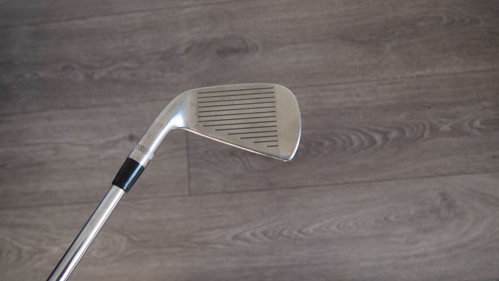kIj do golfa Titleist iron 2