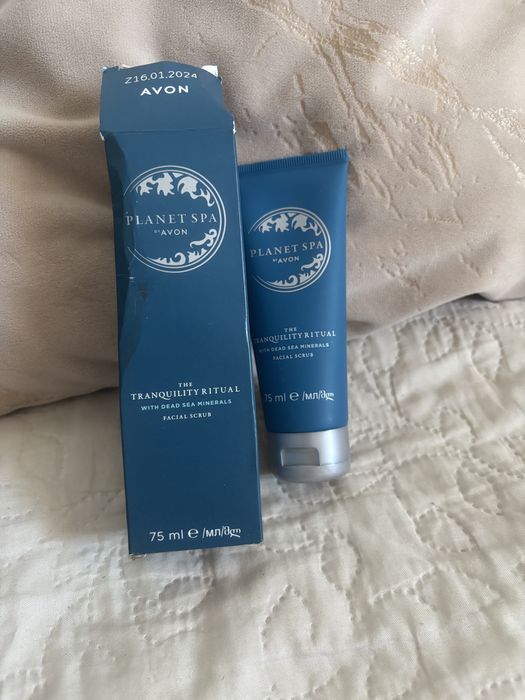 Peeling do twarzy z mineralami z morza martwego