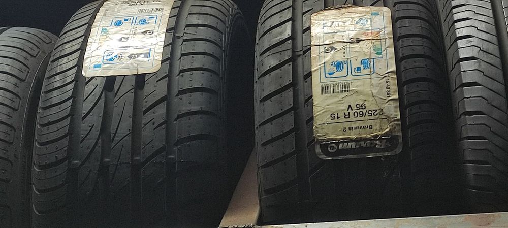 Pneus 225 60 r 15