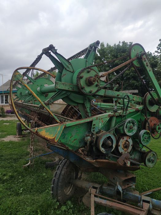 Продам комбайн Славутич КЗС
