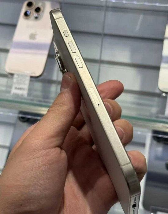iPhone 15 Pro Max, 256 ГБ, SIM + eSIM