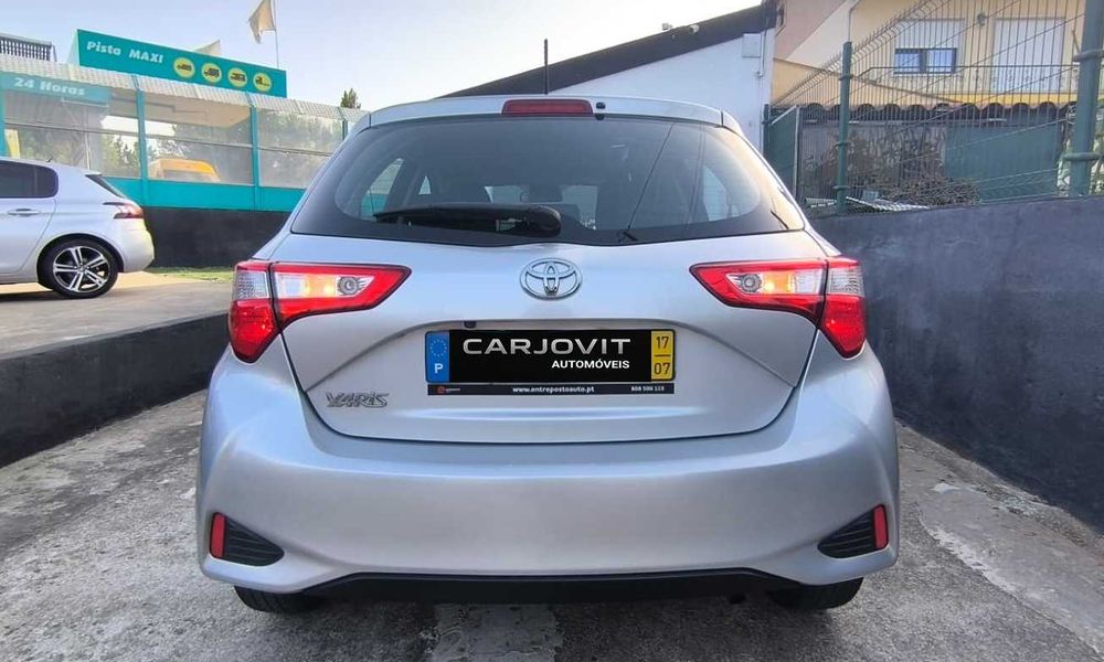 Toyota Yaris — fotografia 10
