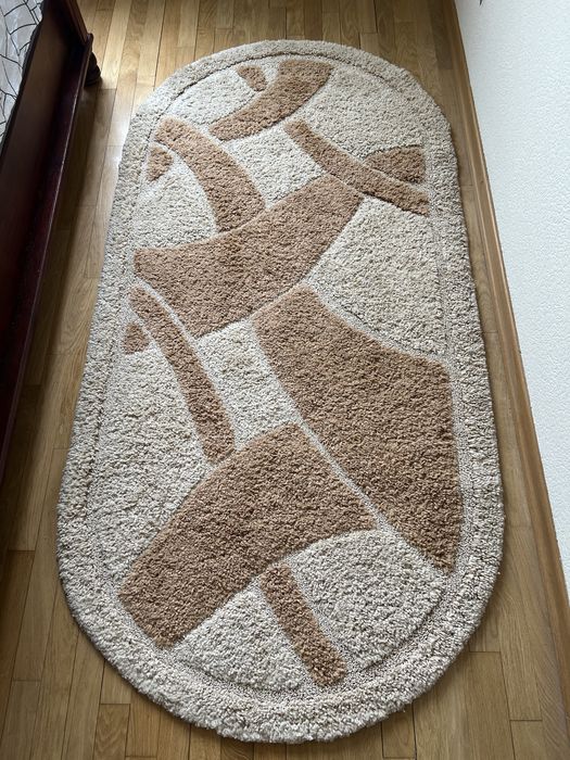 Килим бежевий б/у після хімчистки