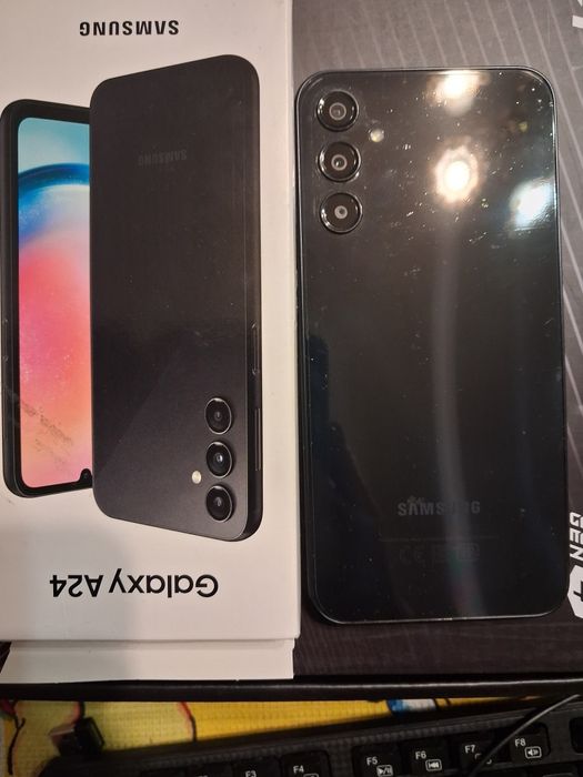 Смартфон Samsung A24 + карта памяті
