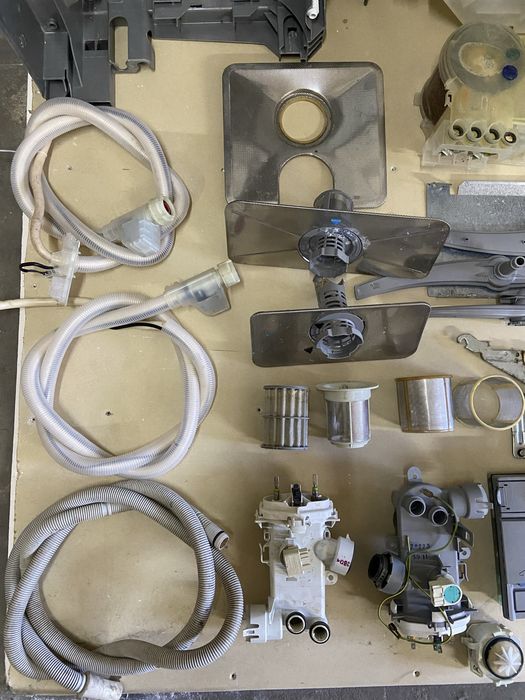 Запчастини посудомийки Bosch Siemens