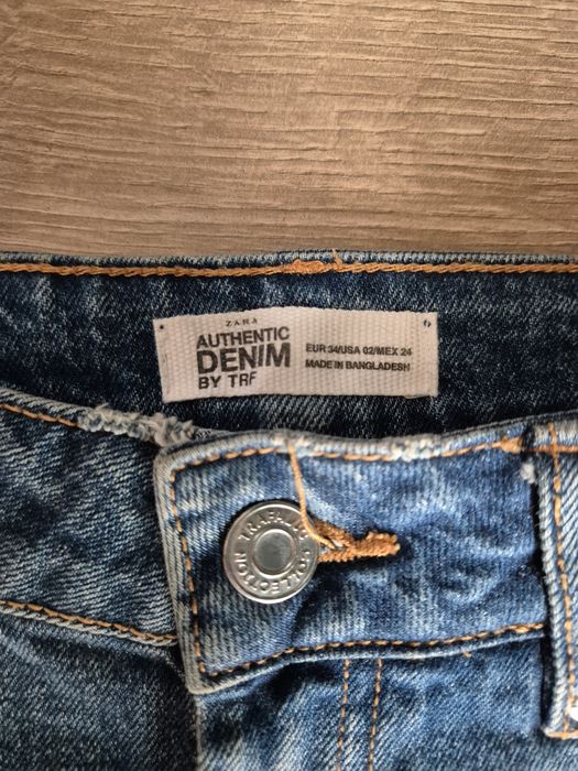Krótkie spodenki ZARA