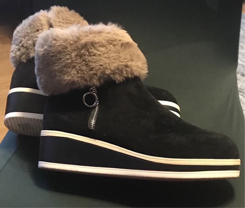 Buty ciepłe bardzo wygidne Tylko przymierzone .Beda dobre na noge o ro