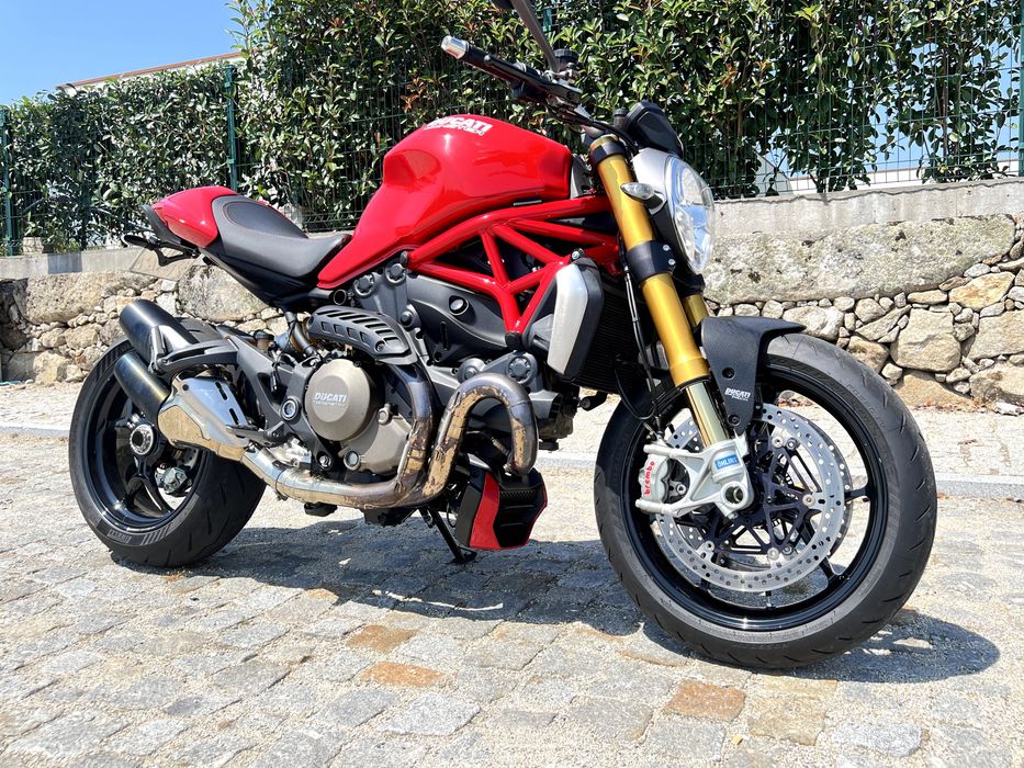 Ducati Monster 1200 S | 2016 | 8.373 km | Revisão Ducati + Pneus Novos