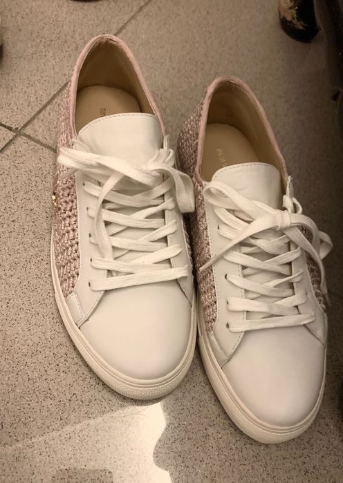 Tenis Rinascimento como novos
