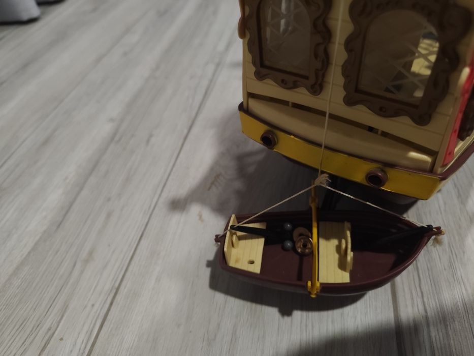 Barco pirata para brincar