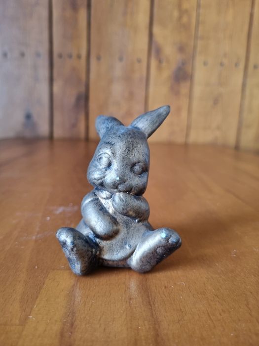 Królik * figurka