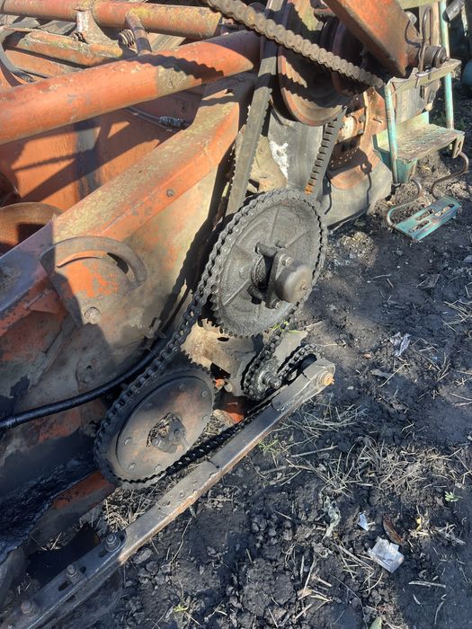 Продам комбаїн інісеє