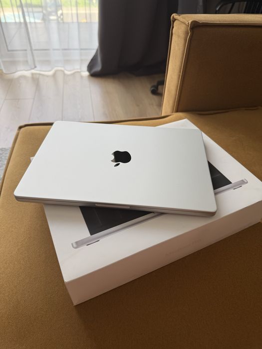 MacBook Pro 14” M2 Pro, 32 GB RAM