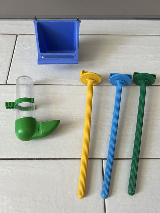 Кормушка + поилка для птиц (отличное состояние)