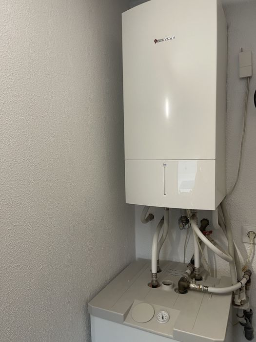 Caldeira e deposito de agua da marca Vulcano