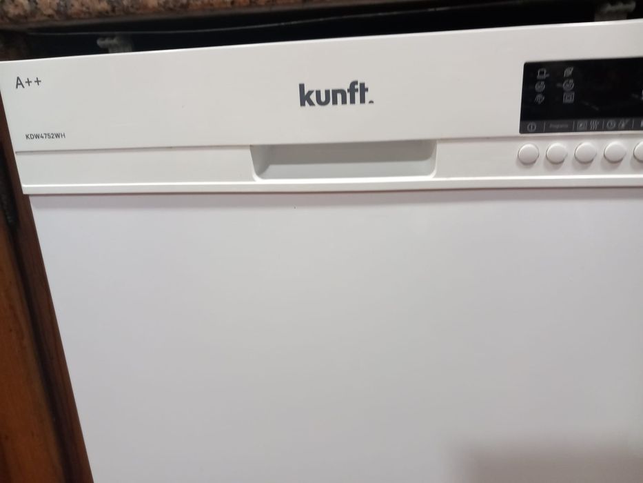 Máquina de lavar a loiça impecável