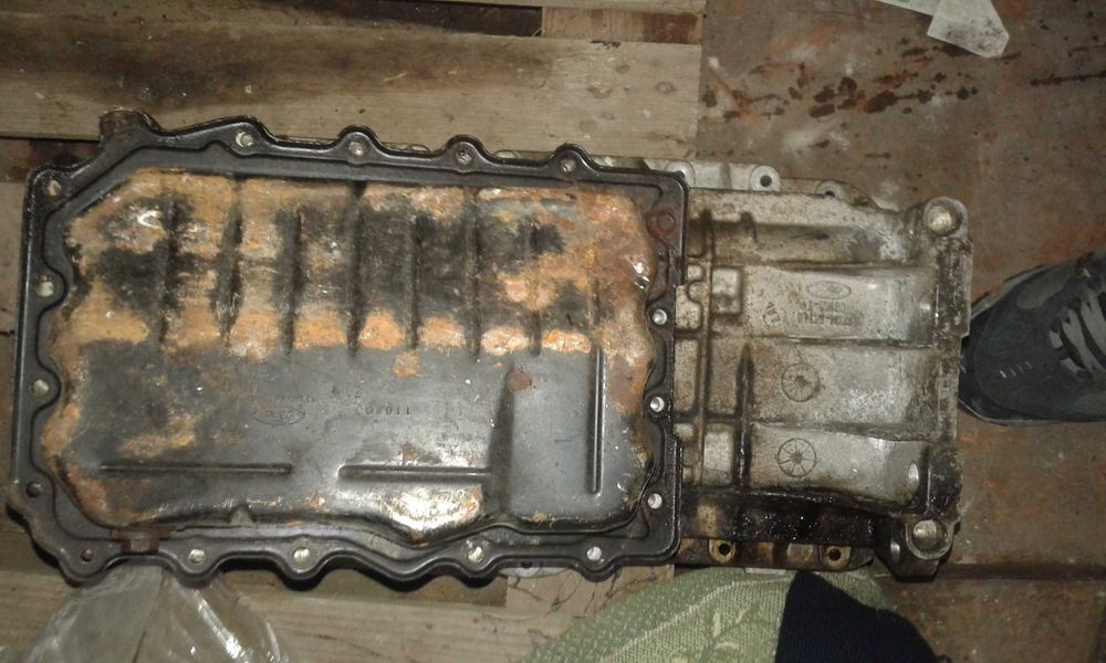 Продаю підон картера в зборі до двигуна Форд 2.3ДОХС