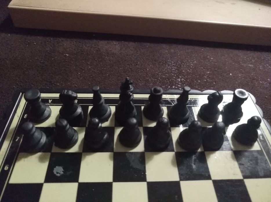 Compact Chess Set64862527314689125