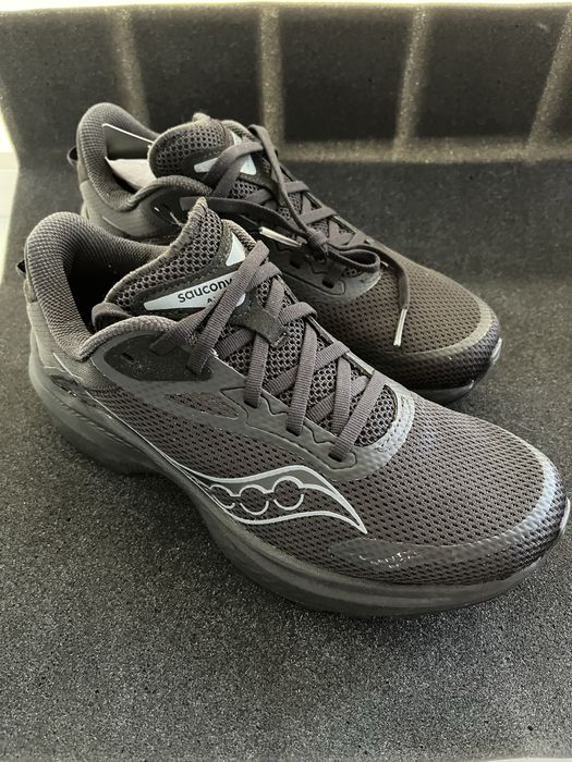 Кросівки Saucony Axon 3 Triple Black