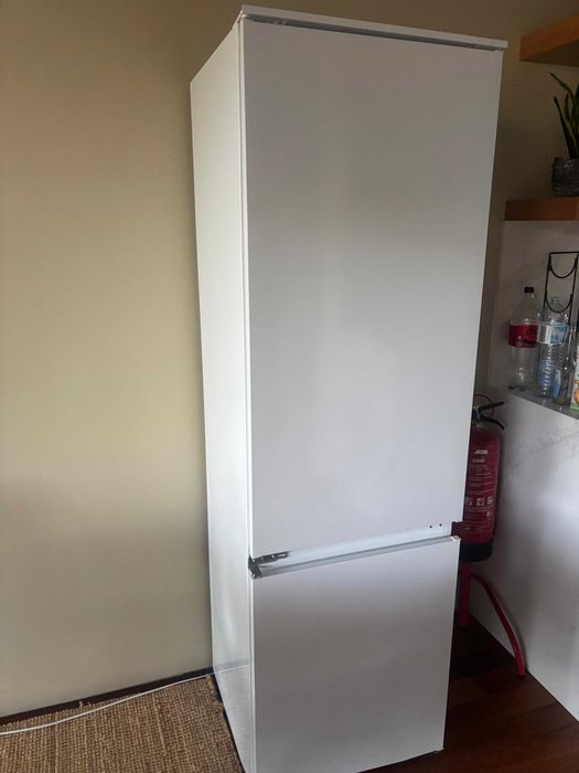 Combinado Zanussi znln18es1 de encastrar - Troia
