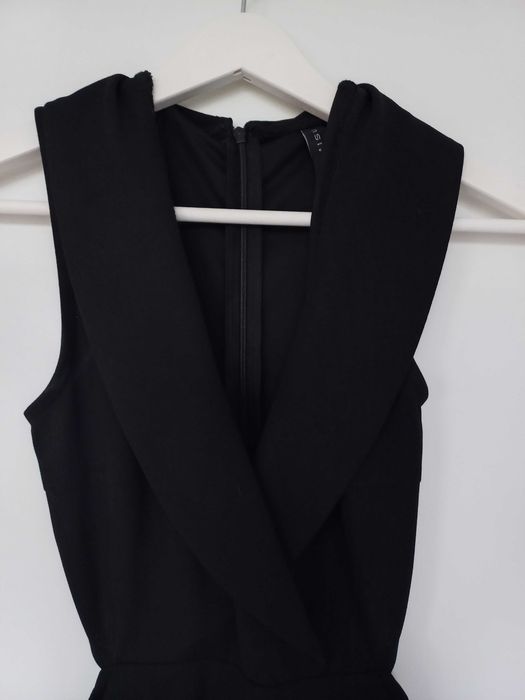 Długi czarny kombinezon New Yorker