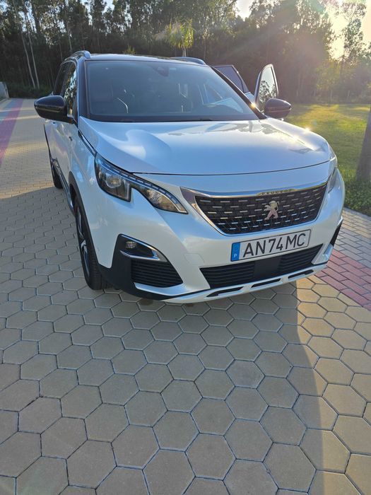 Vendo Peugeot 5008 GT Line 1.5 HDI - 7 Lugares