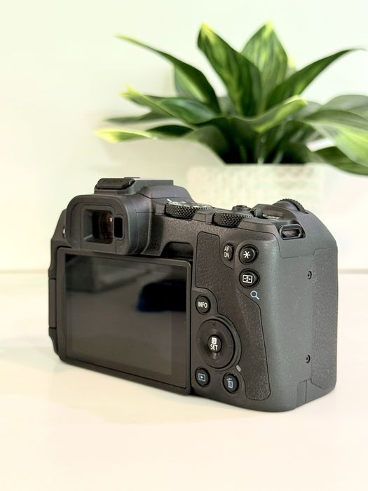 Canon EOS R8 (c/seguro) + rf 50mm f1.8 + rf 24-105mm f4-7.1