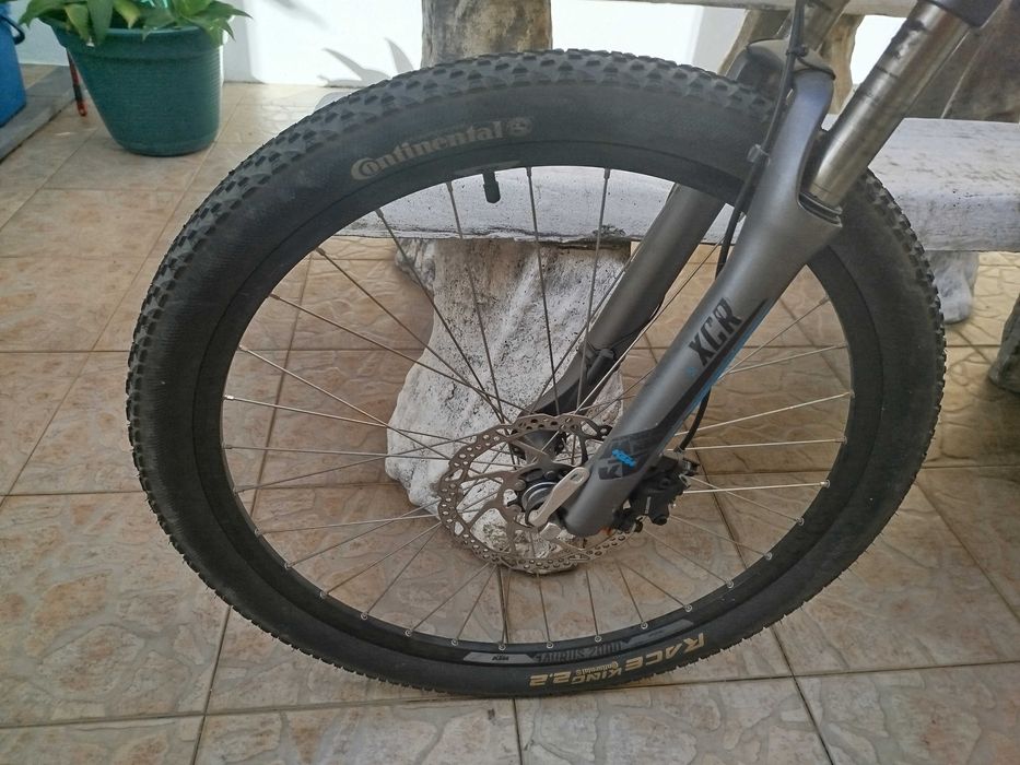 Bicicleta KTM ultra com pouco uzo