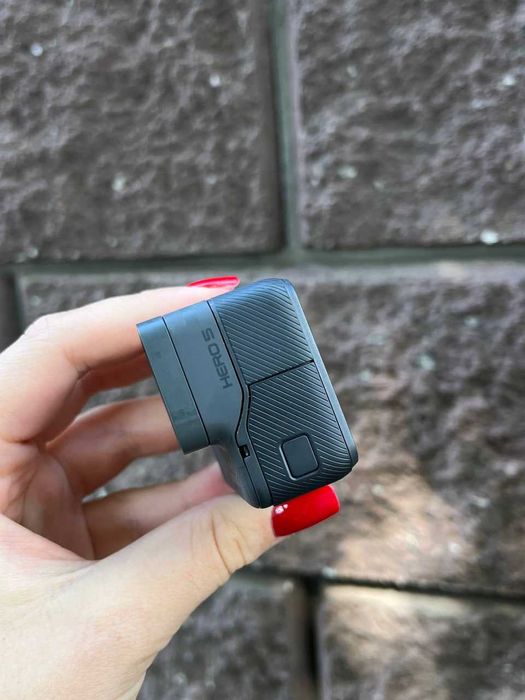 Екшн-камера GoPro Hero 5 з кейсом