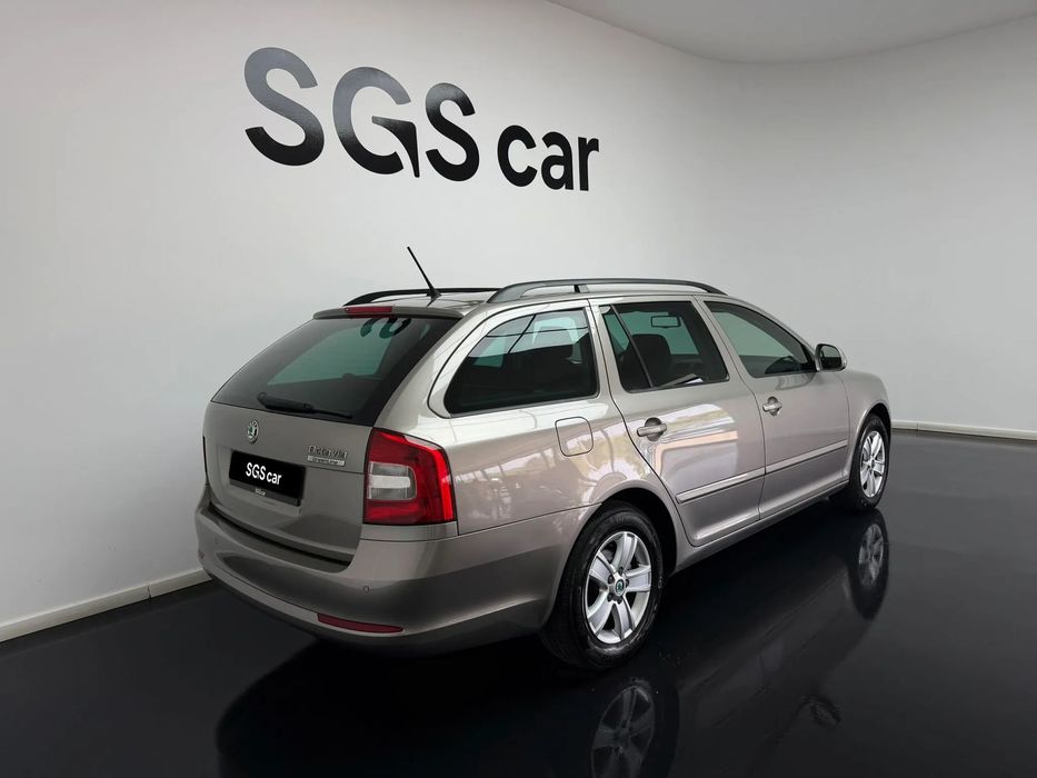Skoda Octavia Break 1.6 TDi Greenline 107g foto 4