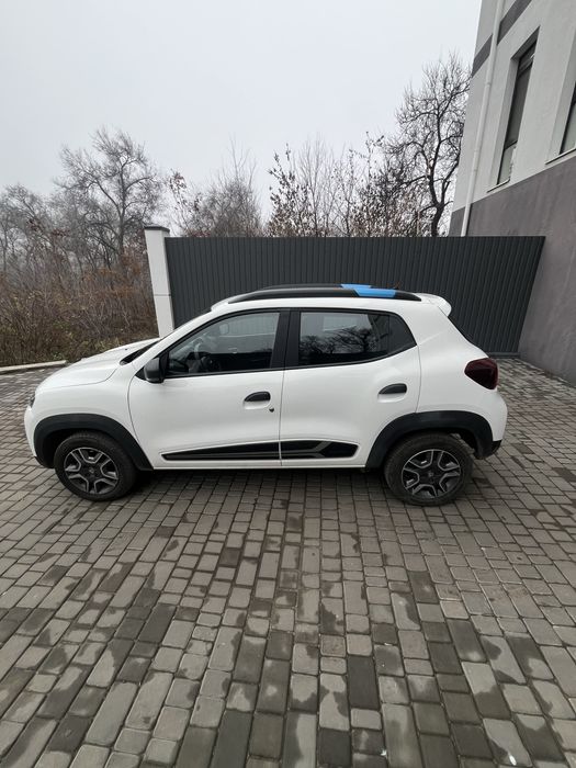 Автомобіль електричний