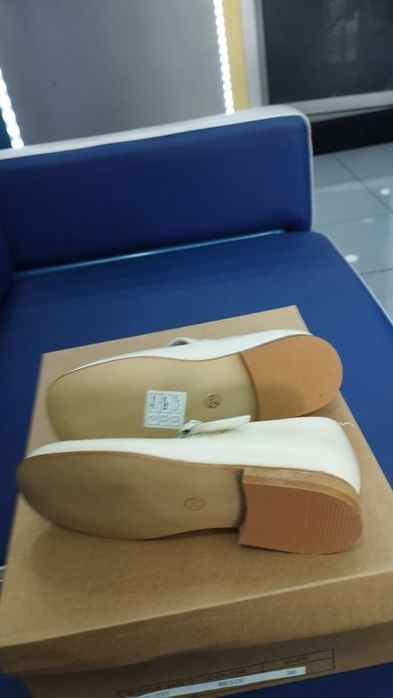 Sapatos novos tam. 29.