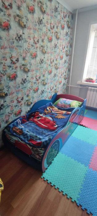 Дитяче ліжко для хлопчика (машинка)