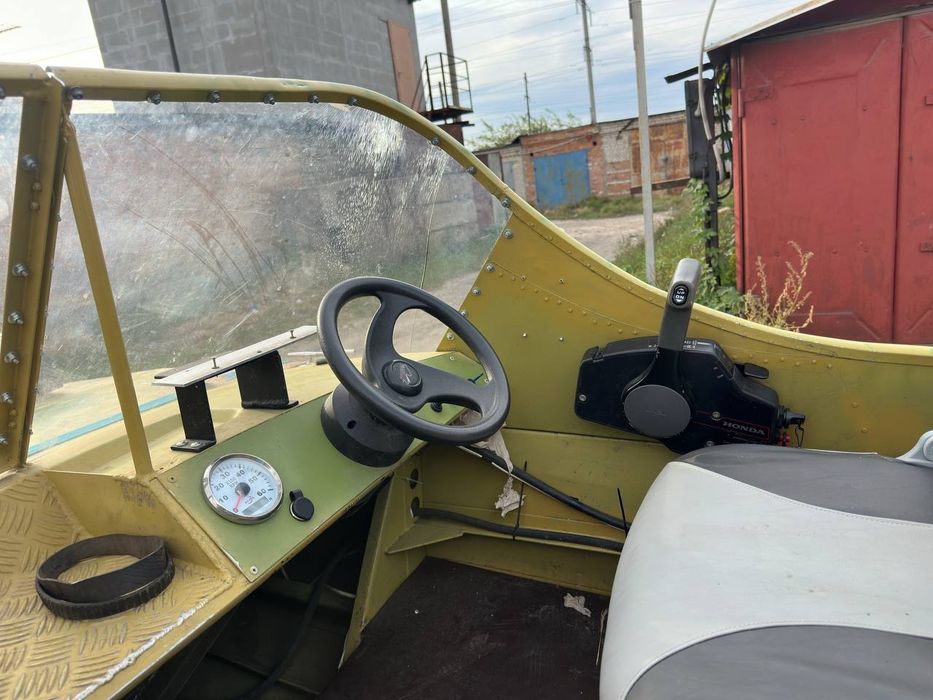 Моторний човен Неман 2