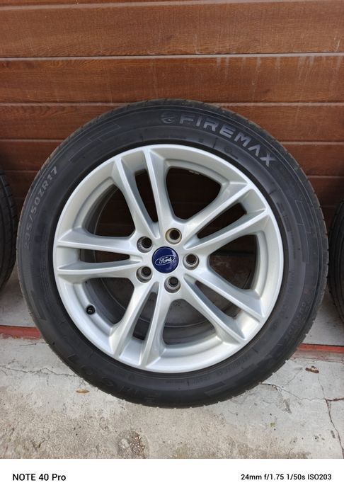 Koła 17" Ford z TPMS, lato. Jak nowe.