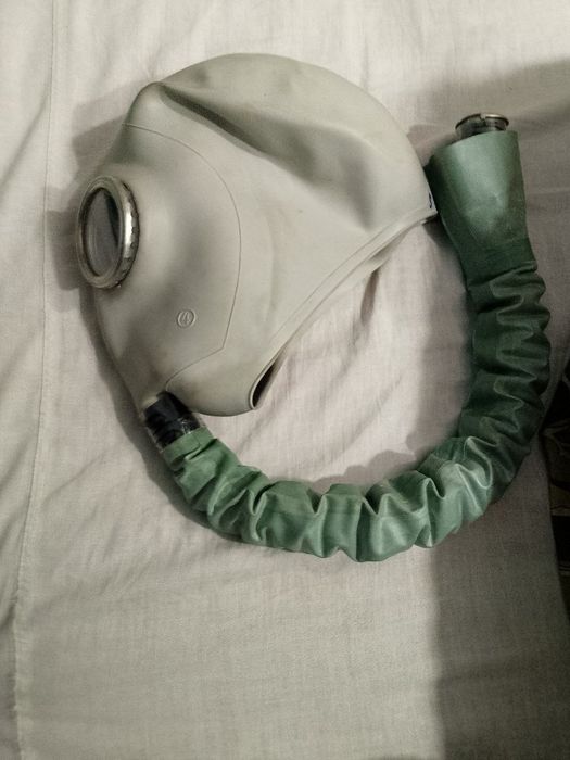 Противогаз. іп 4