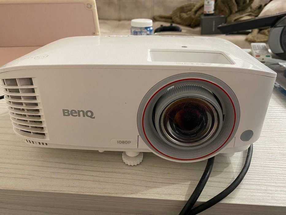BenQ TH671ST Full HD 1080p/60hz Projector for Gaming / Media