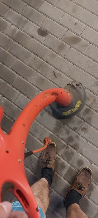 Kosiarka ręczna elektryczna żyłkowa