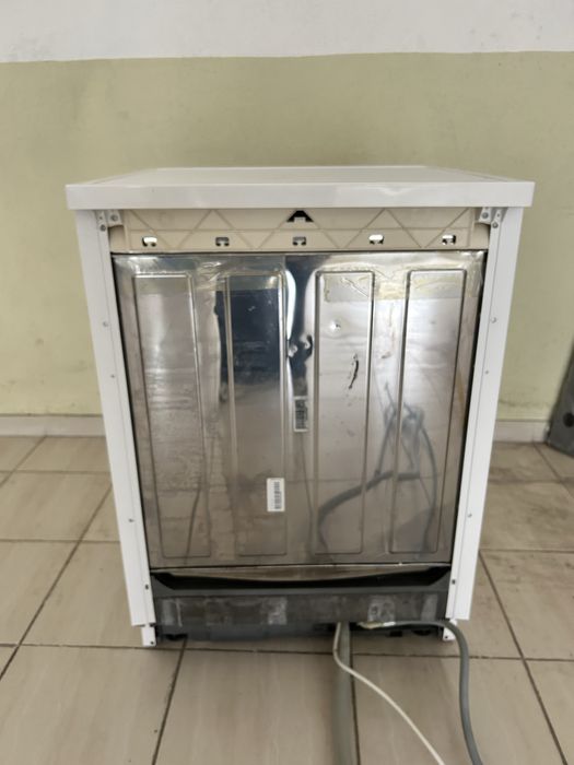 Máquina de lavar loiça Meireles