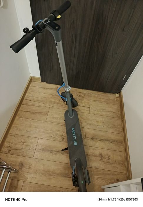 Hulajnoga elektryczna motus 8.5 jak nowa