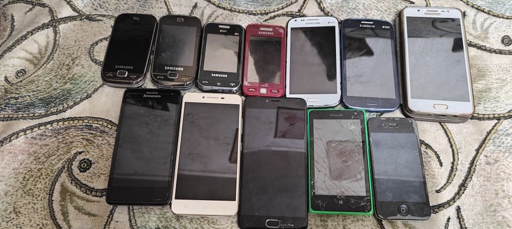 Продам лот телефонов Siemens,Samsung, Ericsson, Motorola