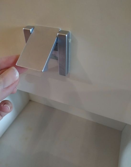 Szafka słupek do łazienki wisząca super design