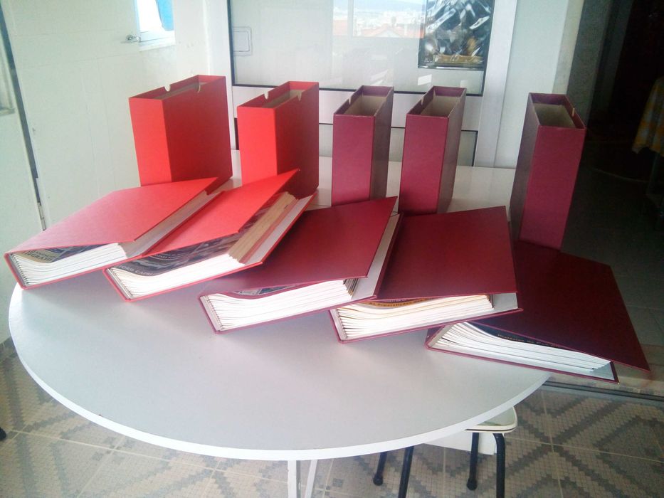 colecção de revistas encadernadas "Jornal dos Clássicos"