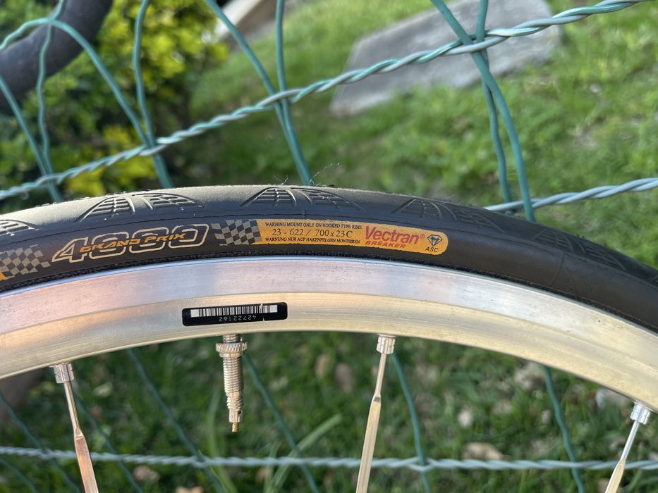 Bicicleta de estrada em carbono Dynatek