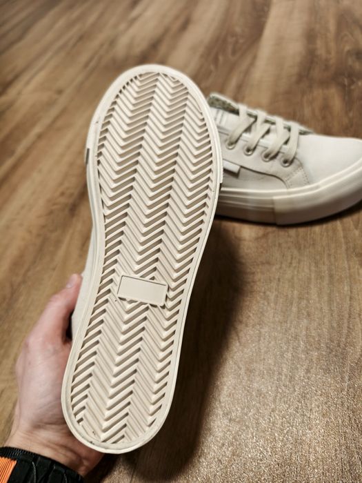 Trampki Damskie Dziewczęce Beżowe R. 41  - 25 cm