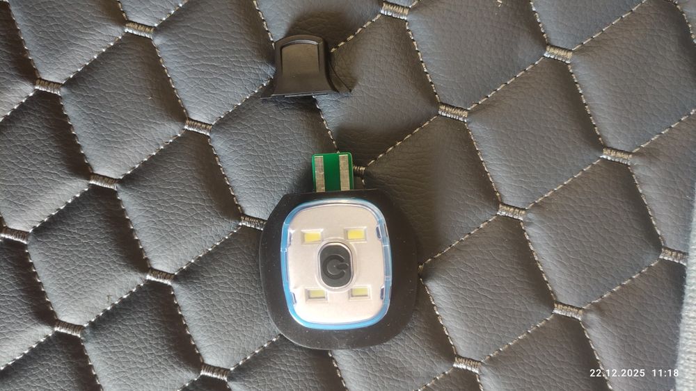 Шапка з ліхтариком на USB