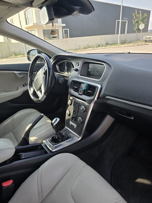 Volvo V40 1.6 Bom Estado