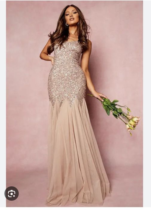 Продам шикарное платье на выпускной или другое мероприятие