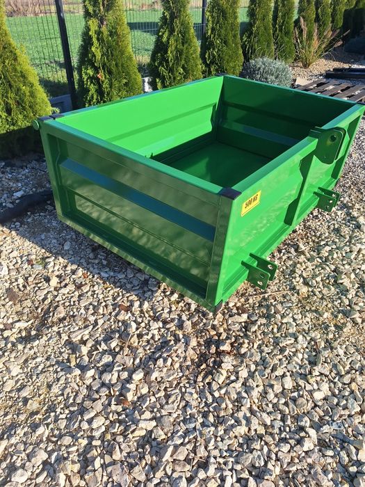 Na tylni TUZ skrzynia transportowa do ciągnika